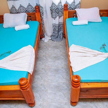 Palm Nungwi Bed & Breakfast Eksteriør bilde