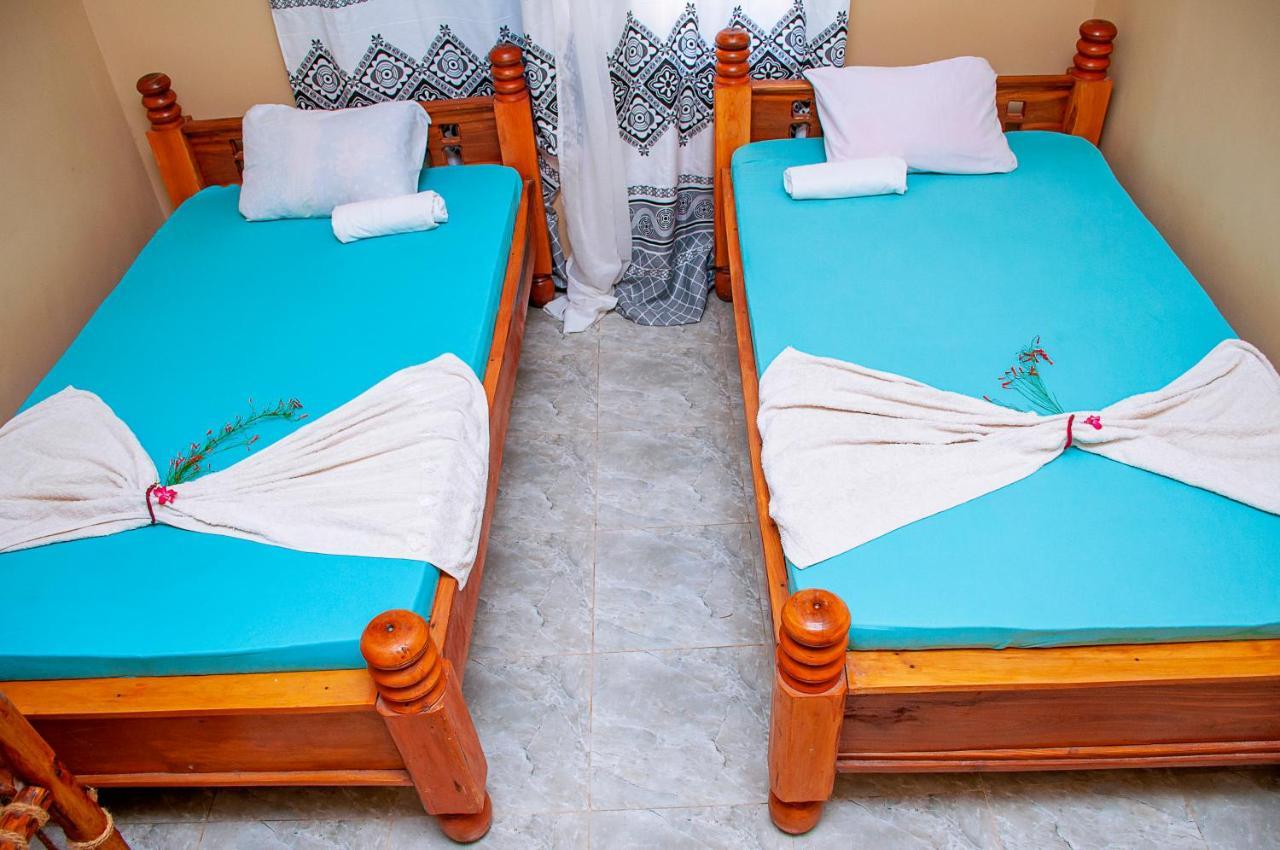 Palm Nungwi Bed & Breakfast Eksteriør bilde