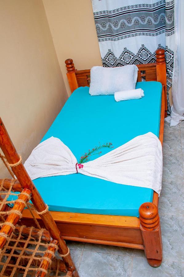 Palm Nungwi Bed & Breakfast Eksteriør bilde